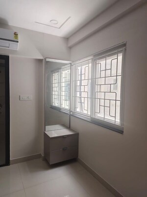 Room in 3 BHK Apartment at Praneeth Pranav Solitaire, Bachupally – for Rent