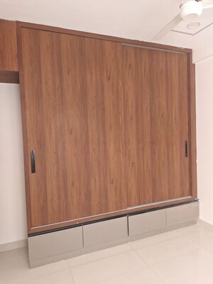 Room in 3 BHK Apartment at Praneeth Pranav Solitaire, Bachupally – for Rent