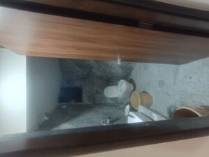 Furnished Amenities in 2.5 BHK Apartment at KT Radhe Mohan, Kopar Khairane – for Rent