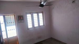 Room in 2 BHK Villa at Satellite – for Rent