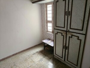 Room in 2 BHK Villa at Satellite – for Rent