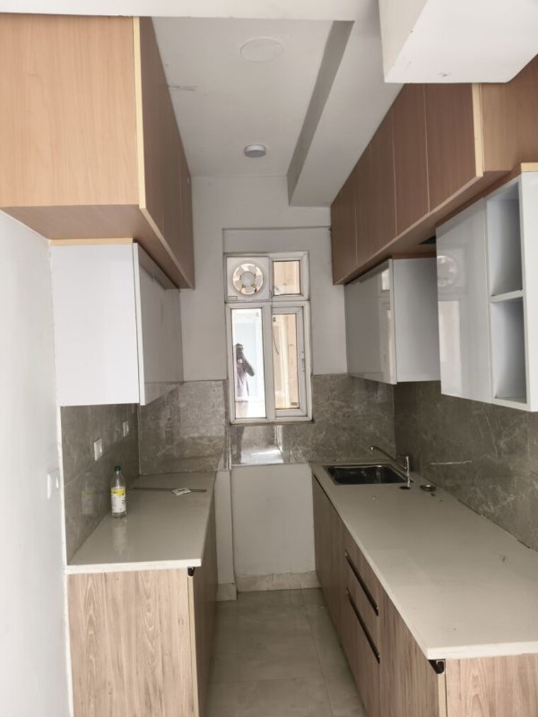 Kitchen, signature-global-city 3 Bedroom 1300 Sq.Ft. Apartment In Sector 37d Gurgaon 10627085