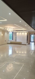 4 BHK + Prayer Room 3900 Sq.Ft. Builder Floor in Parklands