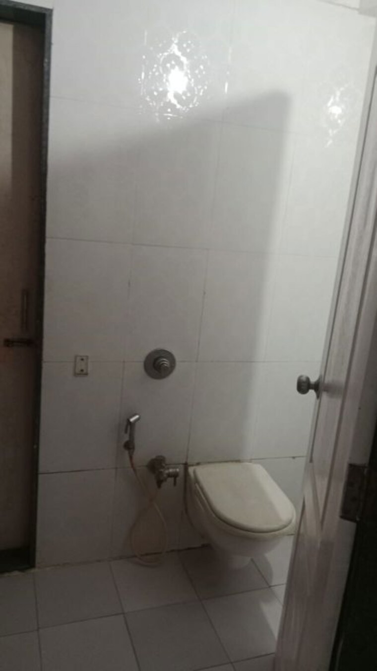 Bathroom, swaraj-imperial 2 Bedroom 1200 Sq.Ft. Apartment In Kharghar Navi Mumbai 10627110
