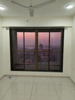 2 BHK Apartment For Rent in Chandak 34 Park Estate