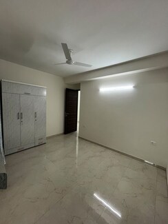 3.5 BHK + Basement Apartment For Rent in M3M Soulitude