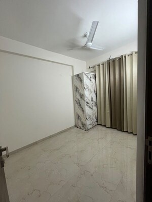 Room in 3.5 BHK Apartment at M3M Soulitude, Sector 89 – for Rent
