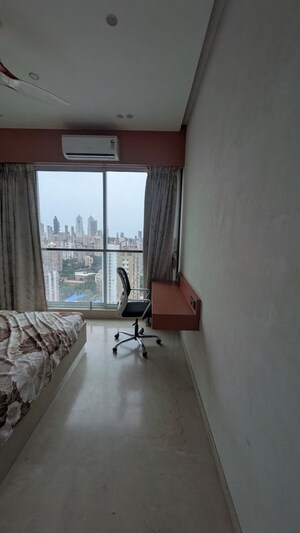 Room in 3.5 BHK Apartment at Marathon Monte South, Byculla West – for Rent