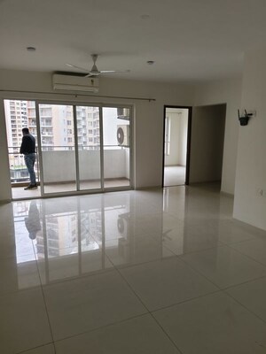 Room in 3 BHK Apartment at Godrej Meridien, Sector 106 – for Rent