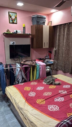 Bedroom in 1 BHK Apartment at Dreamax Heights, Andheri East – for Rent