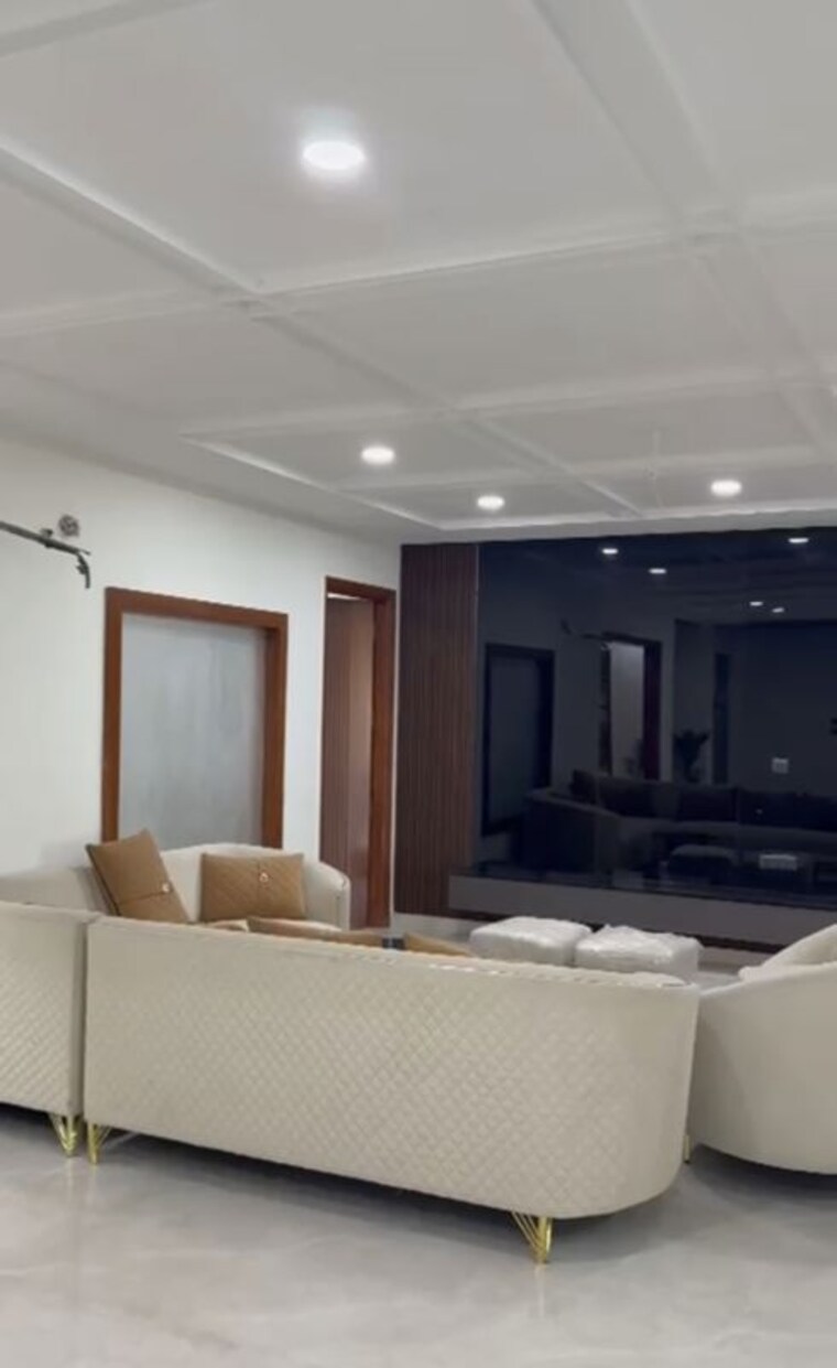 Living Room, tdi-the-retreat 5 Bedroom 500 Sq.Yd. Builder Floor In Sector 89 Faridabad 10627117