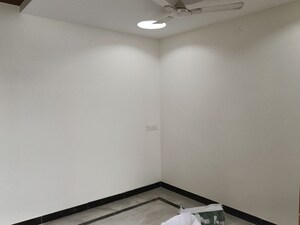 Room in 3 BHK Apartment at Pavani Vantage, Banjara Hills – for Rent