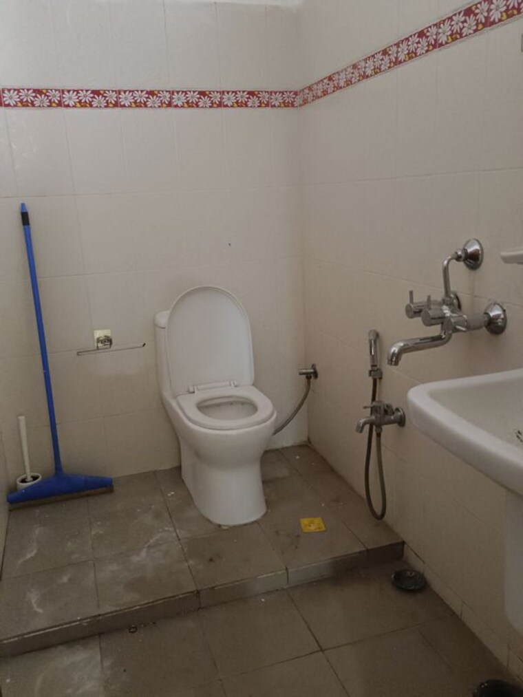 Bathroom, pavani-vantage 3 Bedroom 2000 Sq.Ft. Apartment In Banjara Hills Hyderabad 10627190