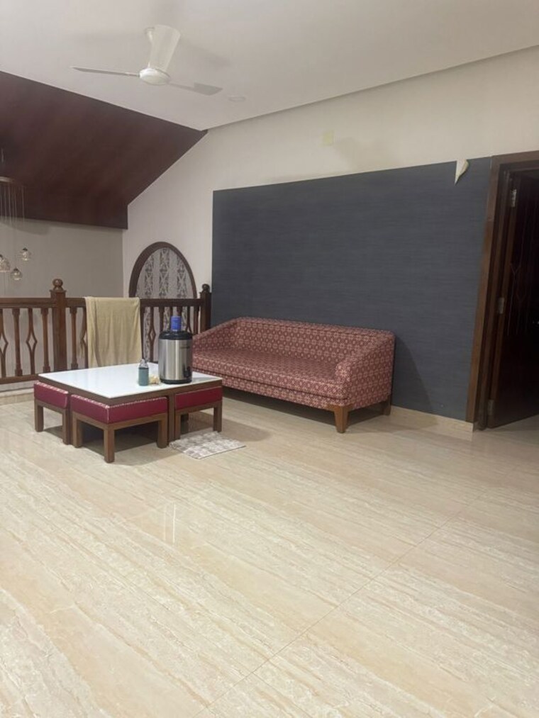 Living Room, thaltej 5 Bedroom 452 Sq.Yd. Villa In Thaltej Ahmedabad 10627191