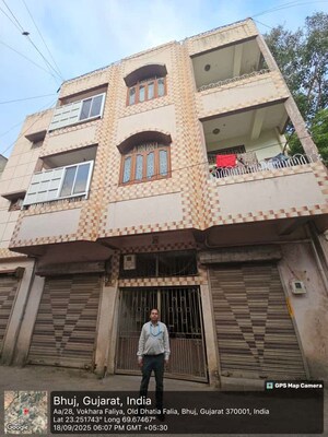  Builder Floor – Exterior View View at Rto Relocation Site - for Sale