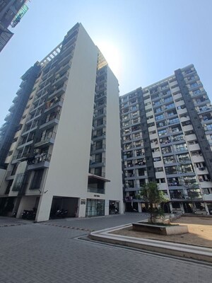  Apartment For Sale in Jahangirabad