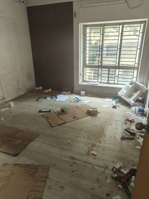 Room in  Apartment at Jodhpur Gardens – for Sale