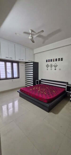 Bedroom in 2 BHK Builder Floor at Kondapur – for Rent