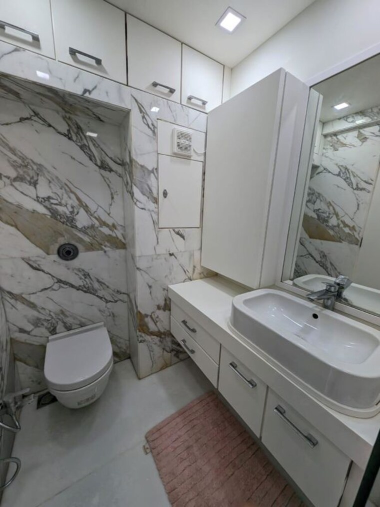 Bathroom, shree-pancham-mira-road 2 Bedroom 900 Sq.Ft. Apartment In Mira Road Thane 10627280