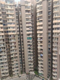 2 BHK Apartment For Rent in Supertech Mart