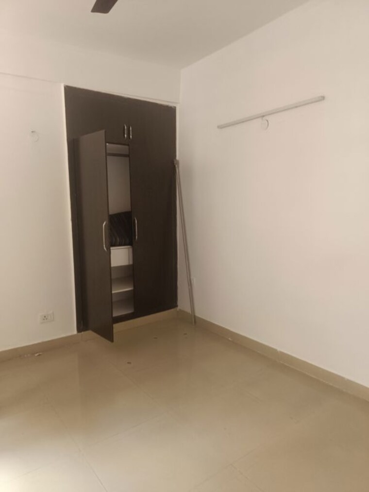 Room, supertech-mart 2 Bedroom 1032 Sq.Ft. Apartment In Sector 74 Noida 10627278