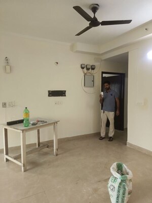 Team Area in 3 BHK Apartment at Gardenia Gateway, Sector 75 – for Rent
