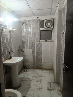 Bathroom in 3 BHK Apartment at Gardenia Gateway, Sector 75 – for Rent