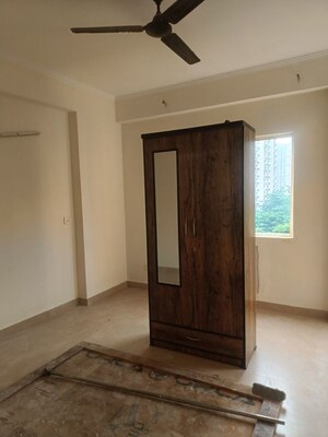 Room in 3 BHK Apartment at Gardenia Gateway, Sector 75 – for Rent
