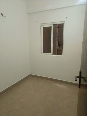 Room in 3 BHK Apartment at Gardenia Gateway, Sector 75 – for Rent