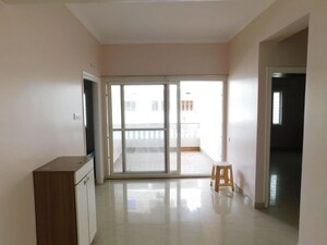 Room in 3 BHK Builder Floor at Kondapur – for Rent