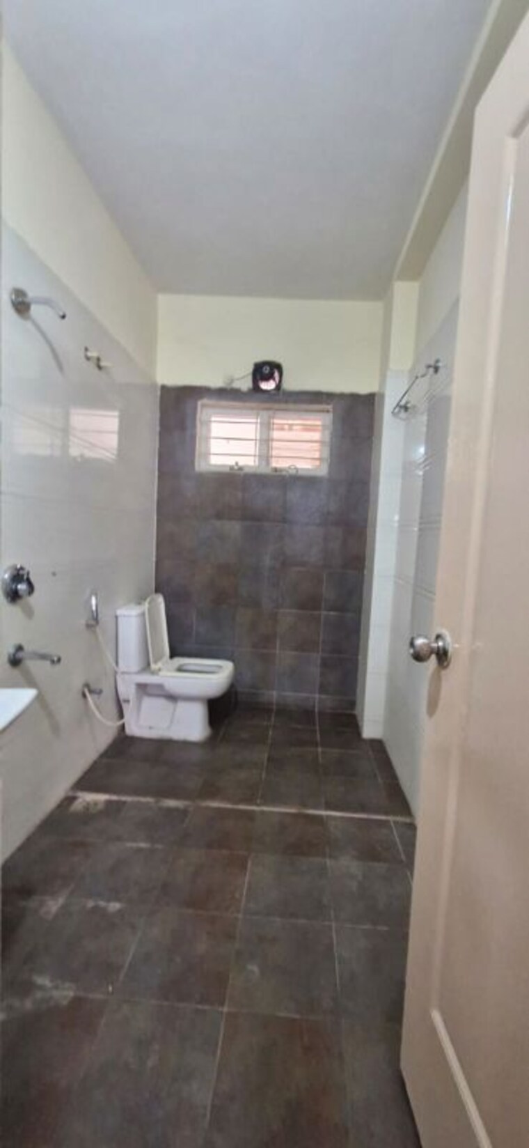 Bathroom, kondapur 3 Bedroom 2000 Sq.Ft. Builder Floor In Kondapur Hyderabad 10627356