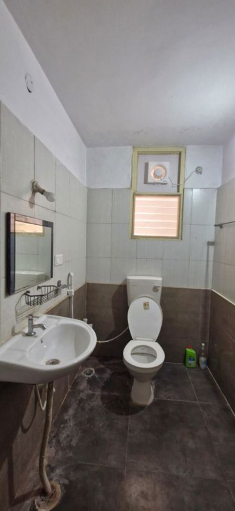 Bathroom, kondapur 3 Bedroom 1900 Sq.Ft. Builder Floor In Kondapur Hyderabad 10627368