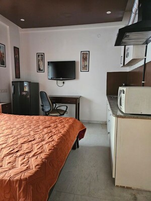 Bedroom in 1 RK Apartment at Elegant Davis, Frazer Town – for Rent