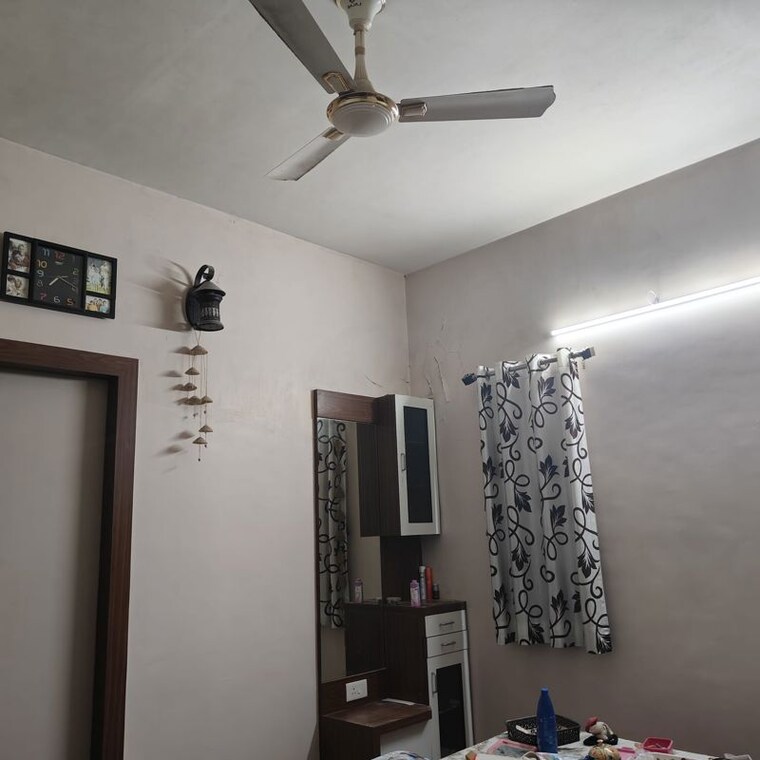 Room, surajban-housing-society 2 Bedroom 1000 Sq.Ft. Apartment In Aundh Pune 10627372