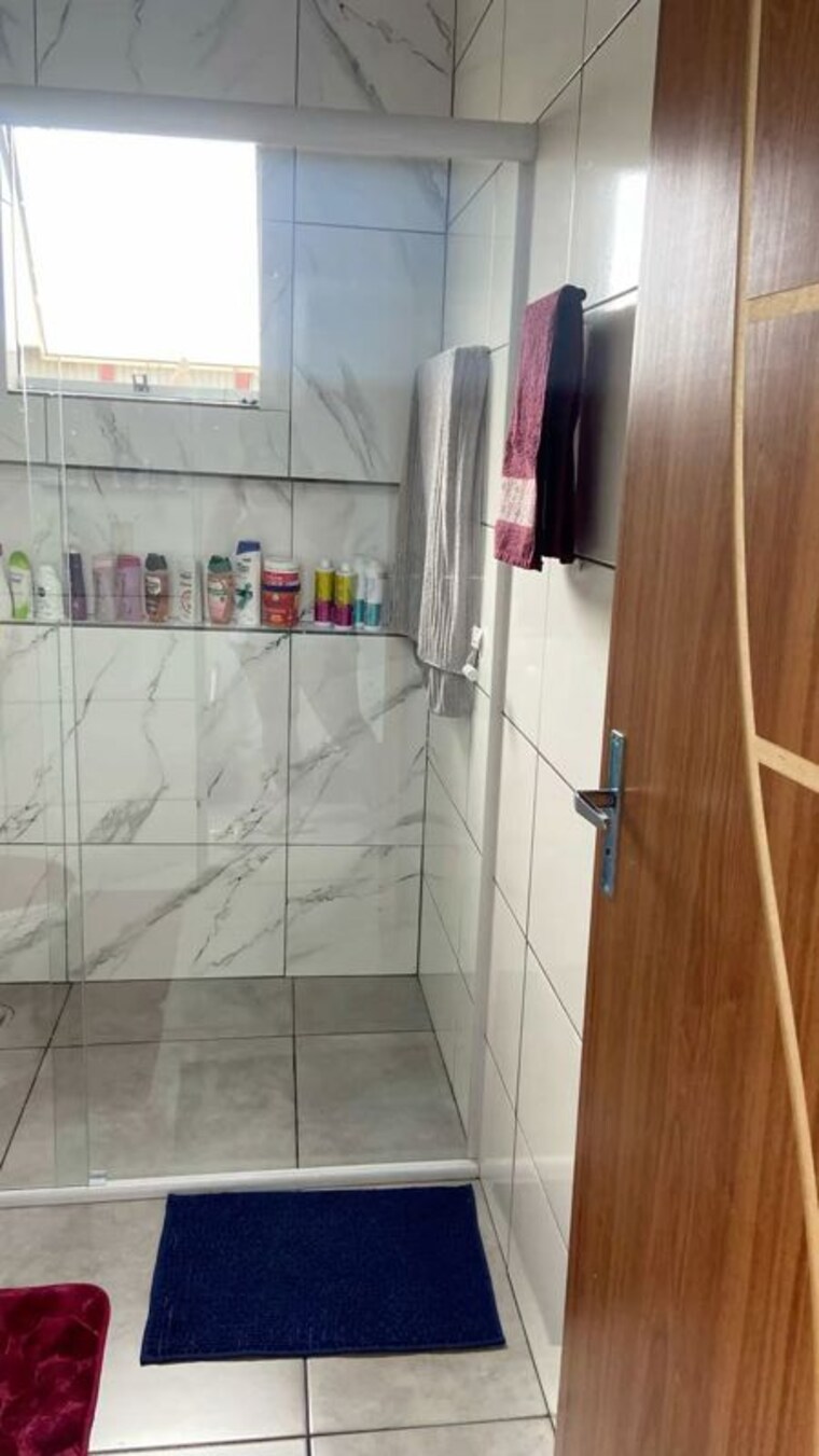Bathroom, vineet khand 6 Pg For Girls In Vineet Khand 6 10627379
