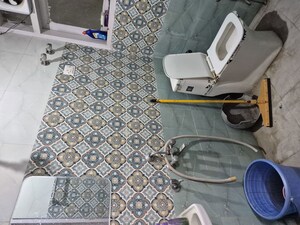 Utility Room in 1.5 BHK Builder Floor at Mayur Vihar – for Rent