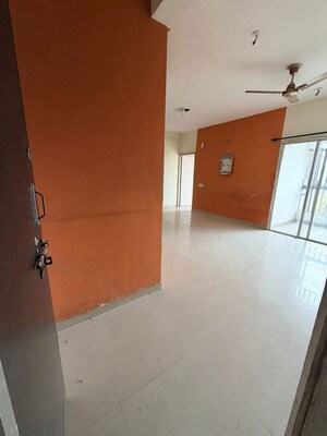 2 BHK Apartment For Rent in Makarba
