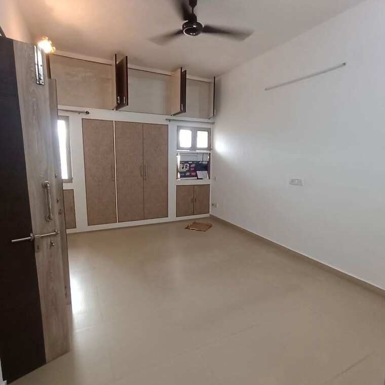 Room, kalkaji 2 Bedroom 900 Sq.Ft. Builder Floor In Kalkaji Delhi 10627388