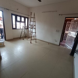 Room in 2 BHK Builder Floor at Kalkaji – for Rent