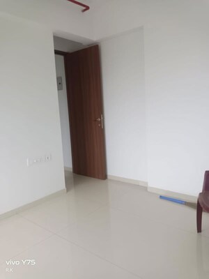 Room in 1 BHK Apartment at Meghana CHS Tilak Nagar, Tilak Nagar – for Rent