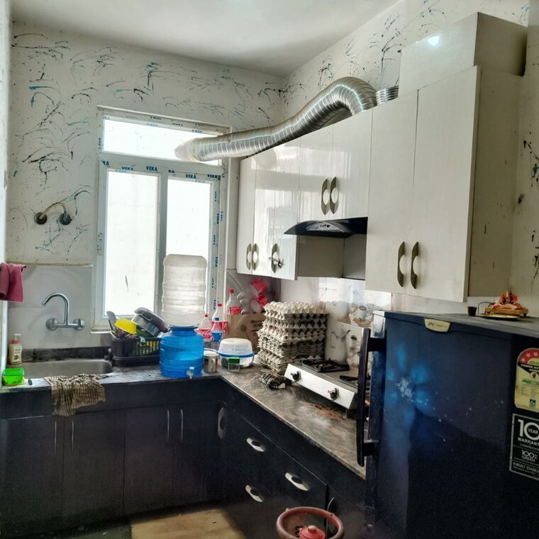 Kitchen, vatika-iris-floors 3 Bedroom 1412 Sq.Ft. Builder Floor In Sector 82 Gurgaon 10627457