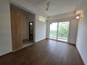 Room in 4 BHK Builder Floor at SS Linden, Sector 84 – for Sale