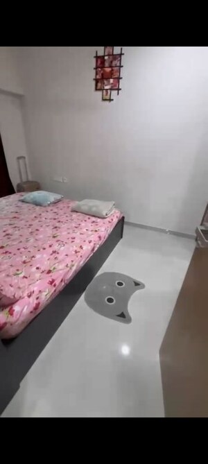 Bedroom in 1 BHK Apartment at Roha Vatika, Kurla East – for Rent