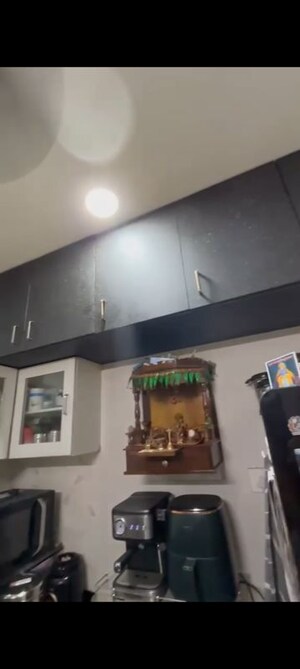 Furnished Amenities in 1 BHK Apartment at Roha Vatika, Kurla East – for Rent