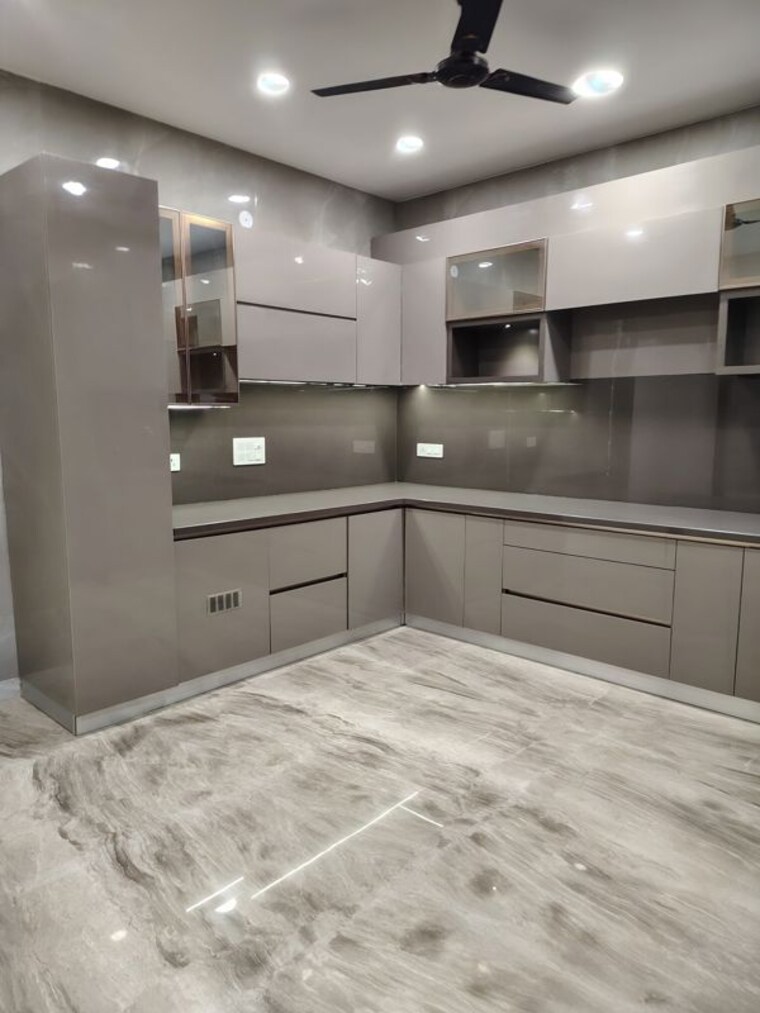 Kitchen, janakpuri 4 Bedroom 225 Sq.Yd. Builder Floor In Janakpuri Delhi 10627539