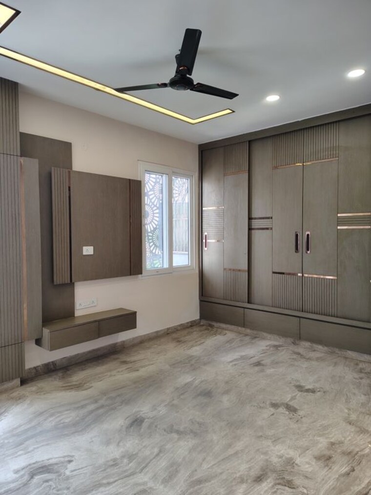 Room, janakpuri 4 Bedroom 225 Sq.Yd. Builder Floor In Janakpuri Delhi 10627539