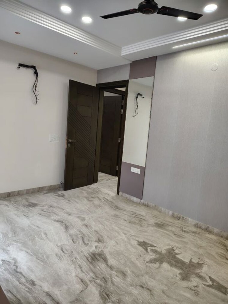 Room, janakpuri 4 Bedroom 225 Sq.Yd. Builder Floor In Janakpuri Delhi 10627539
