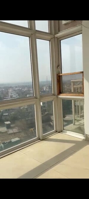3 BHK Apartment For Rent in Jaypee Greens Pavilion Court, Sector 128