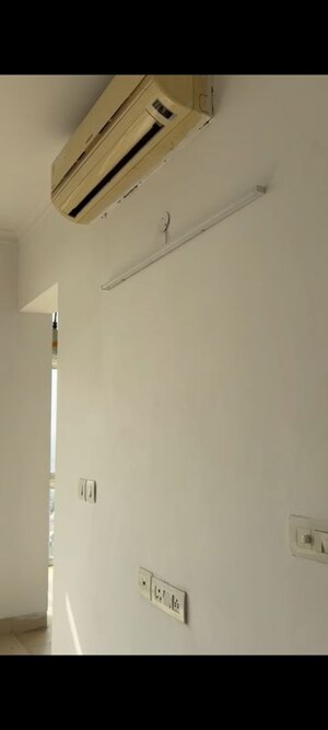 Furnished Amenities in 3 BHK Apartment at Jaypee Greens Pavilion Court, Sector 128 – for Rent