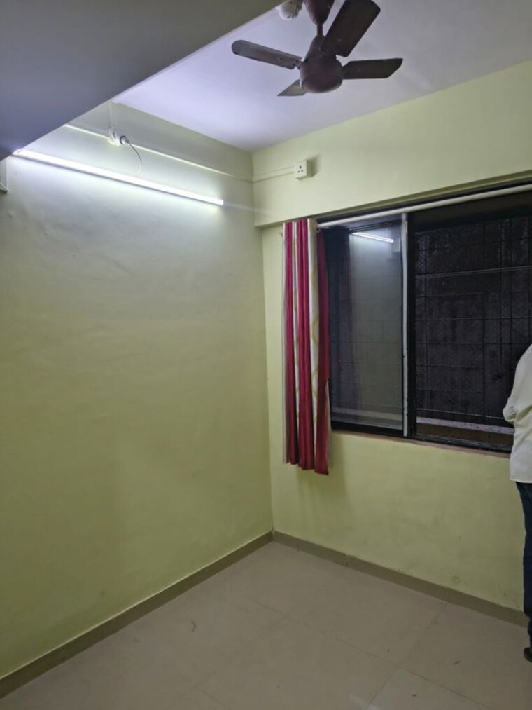 Room, kurla 2.5 Bedroom 250 Sq.Ft. Apartment In Kurla Mumbai 10627547